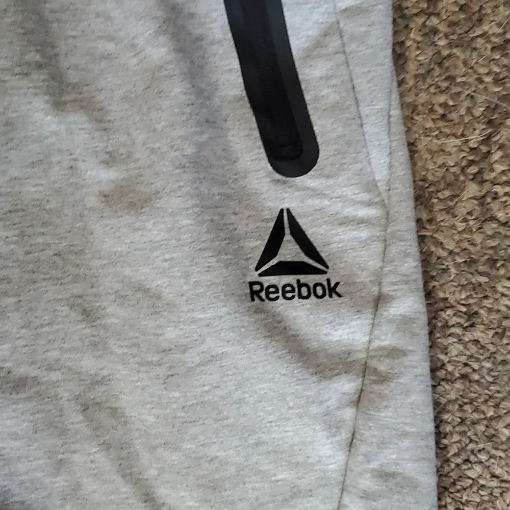 Reebok Gray work out shorts size small - Picture 2 of 6